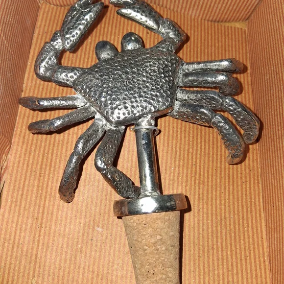 Silver Crab Bottle Stopper - Picture 2 of 2